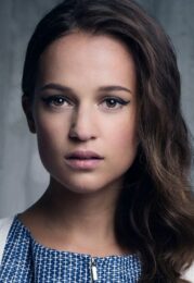 Alicia Vikander